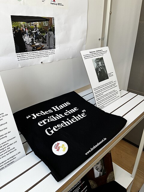 Leinentasche mit der Aufschrift "Jedes Haus erzählt eine Geschichte".